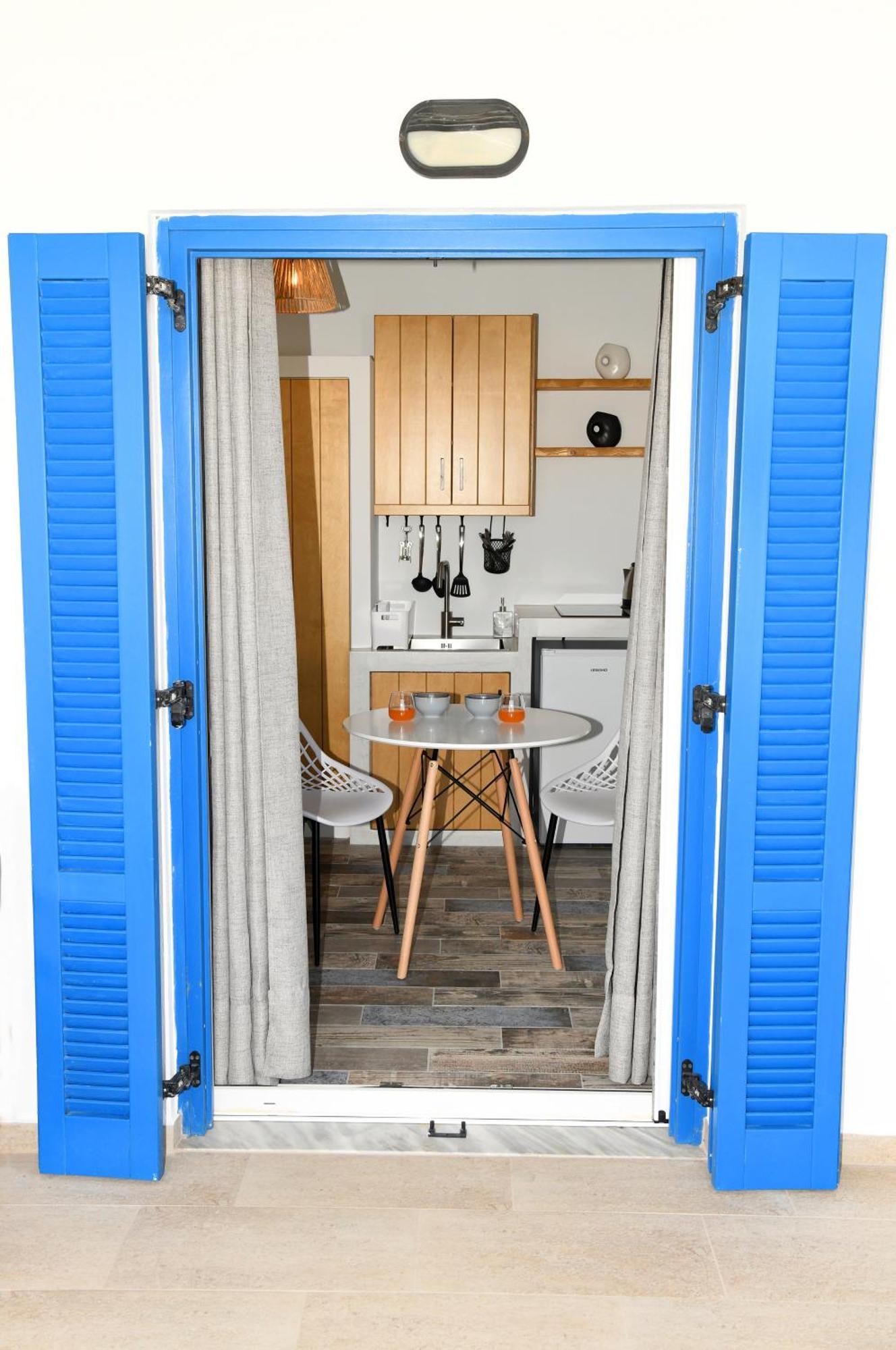 Petite Studios Batsi 바트시 외부 사진